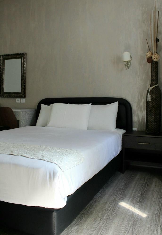Hotel Alma - Near The Sea Netanya Extérieur photo